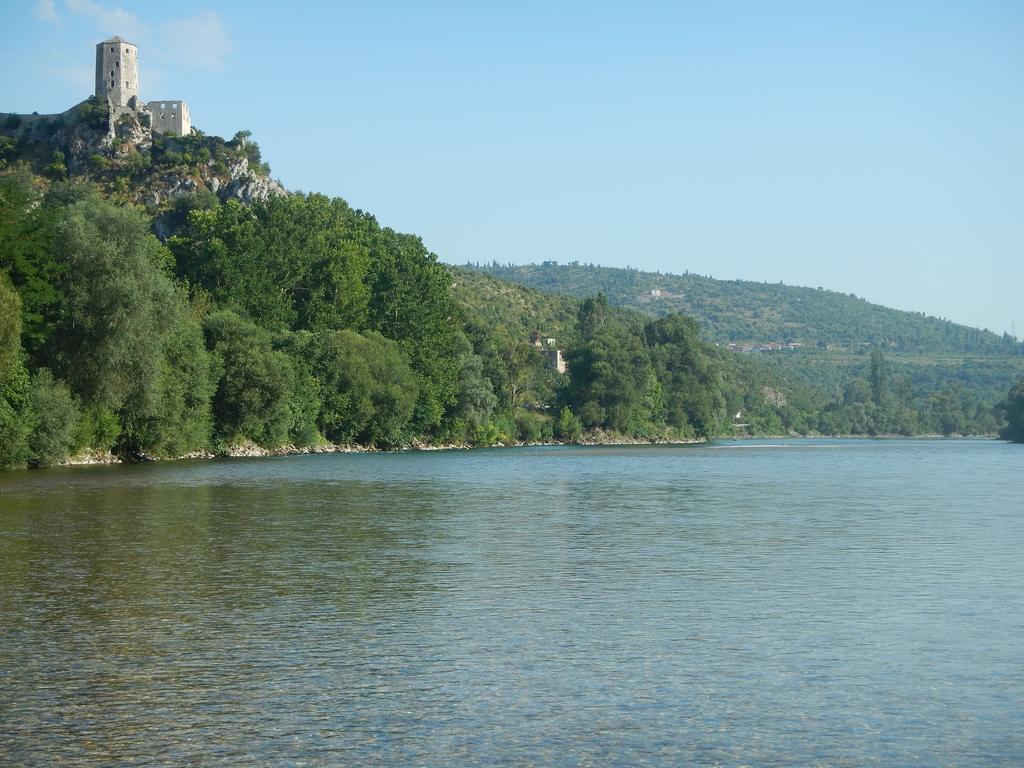Riverside Guesthouse Pocitelj Esterno foto