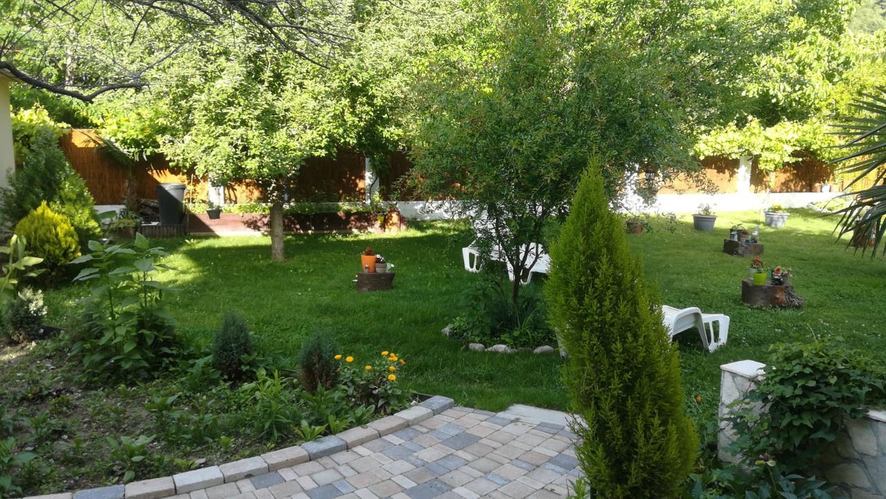 Riverside Guesthouse Pocitelj Esterno foto